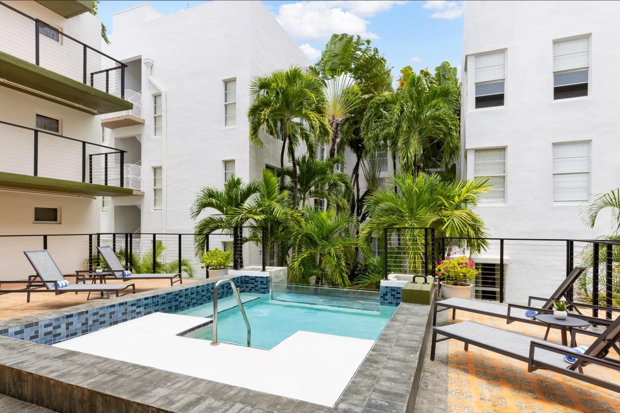 The Balfour Hotel Miami Beach Exterior photo